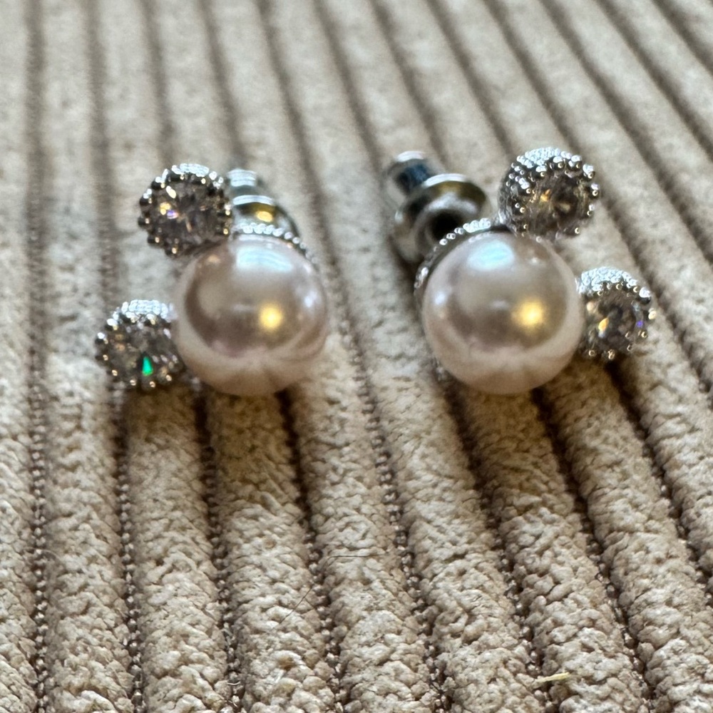 Elegant Pearl and Crystal Mickey Mouse Stud Earrings